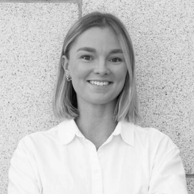 Svartvitt foto på Amanda Setterstig