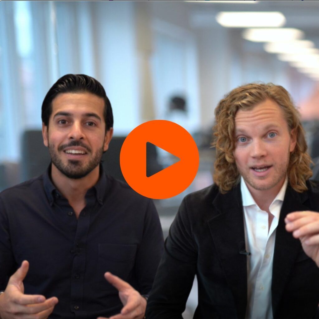 Foto på Poyan och Charlie som utbildar. Icon i förgrunden.